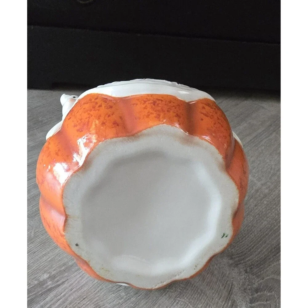 Trick or Treat Halloween Pumpkin Peeking Ghosts Candy Dish Pail Basket EUC CUTE!